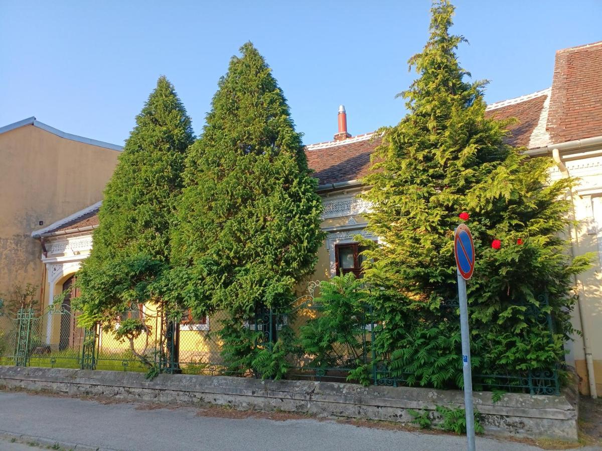 Blues Ryokan Kőszeg Eksteriør bilde